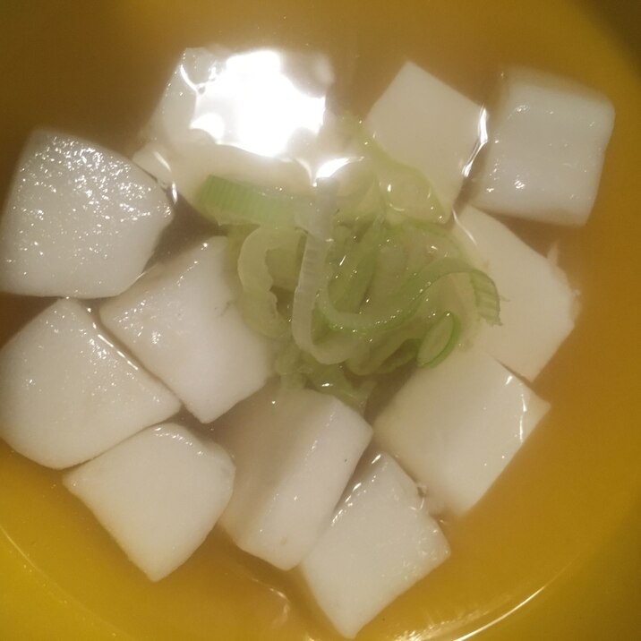 はんぺんと豆腐の味噌汁